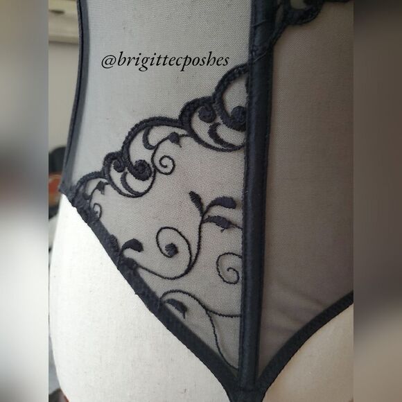 VICTORIA'S SECRET Black See-through Lace Embroidered Teddy with Garters - Picture 8 of 10